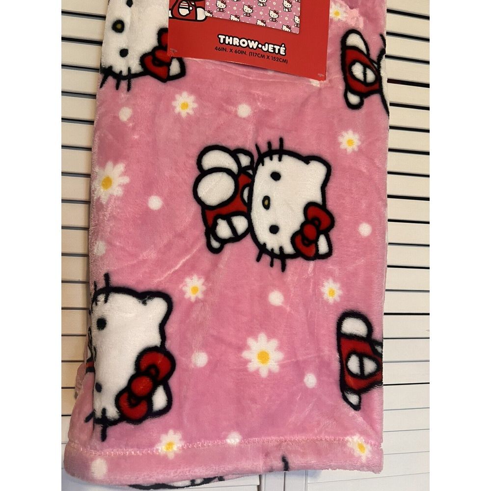 HELLO KITTY Silk Touch Throw Blanket 46x60 inch‎ NEW Pink Red Bow